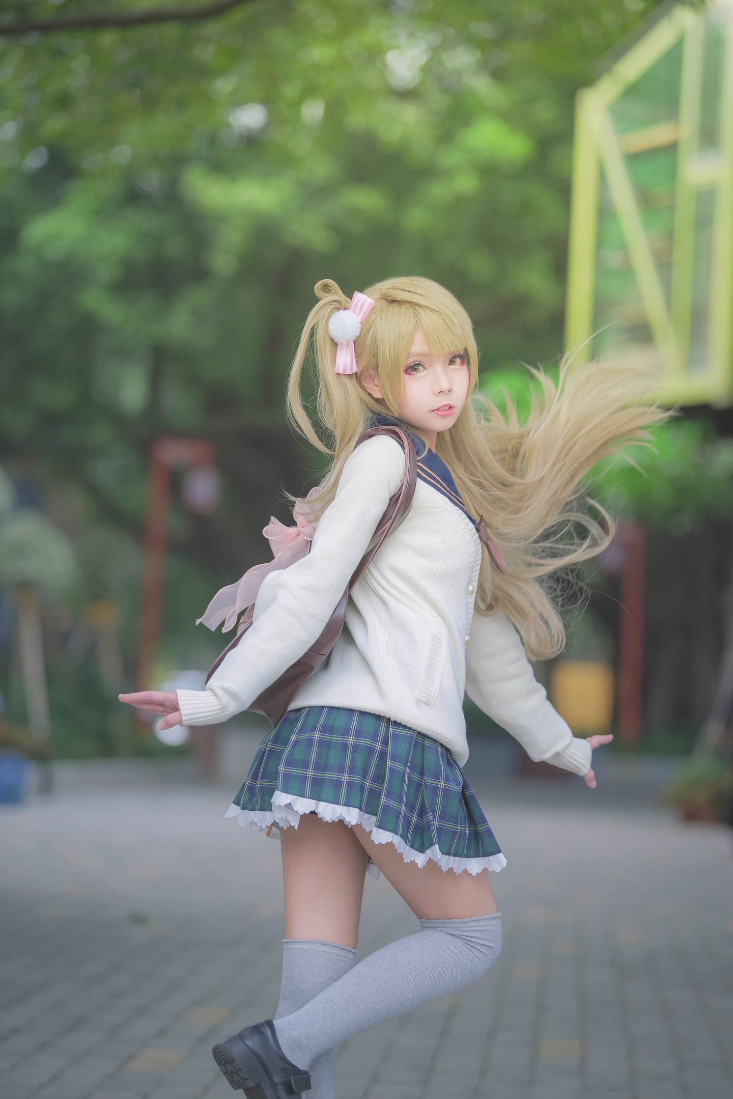 null12390e4365663ce3.jpg